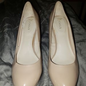 Never worn Nickels Nude pumps